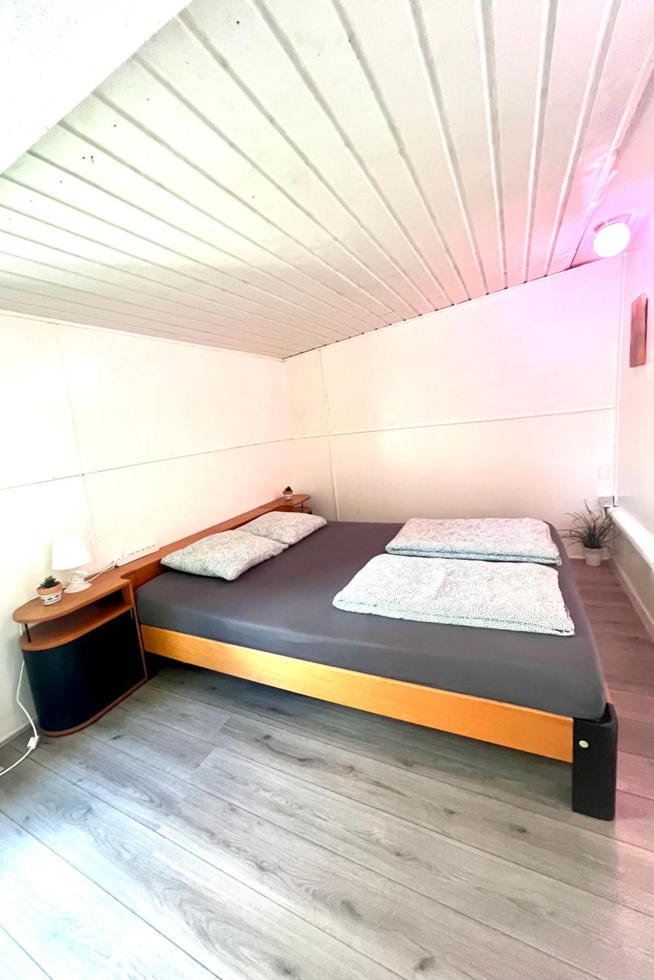 Vijfhuizen Buddha Style Family House & Jacuzzi & Sauna Near Amsterdam מראה חיצוני תמונה