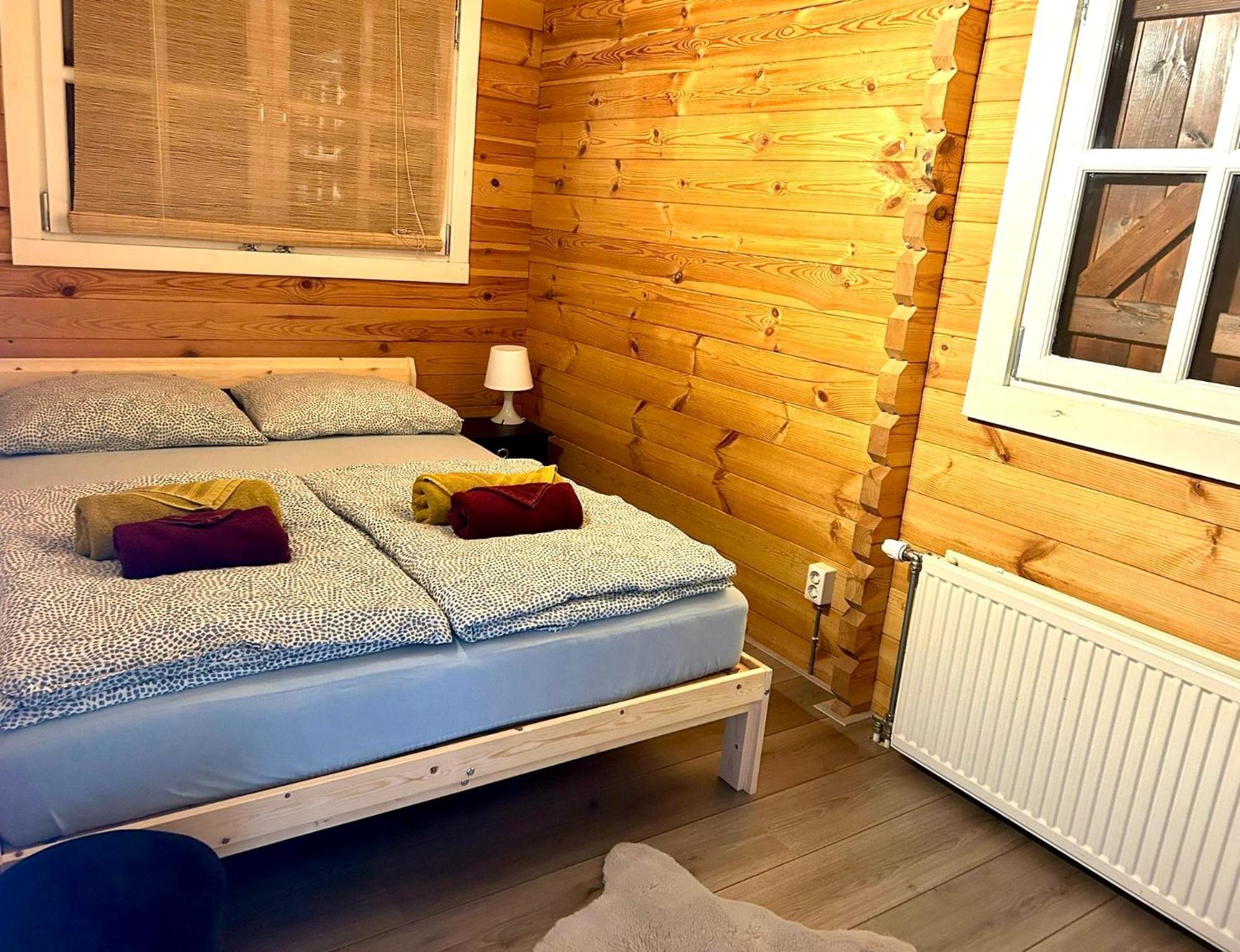 Vijfhuizen Buddha Style Family House & Jacuzzi & Sauna Near Amsterdam מראה חיצוני תמונה