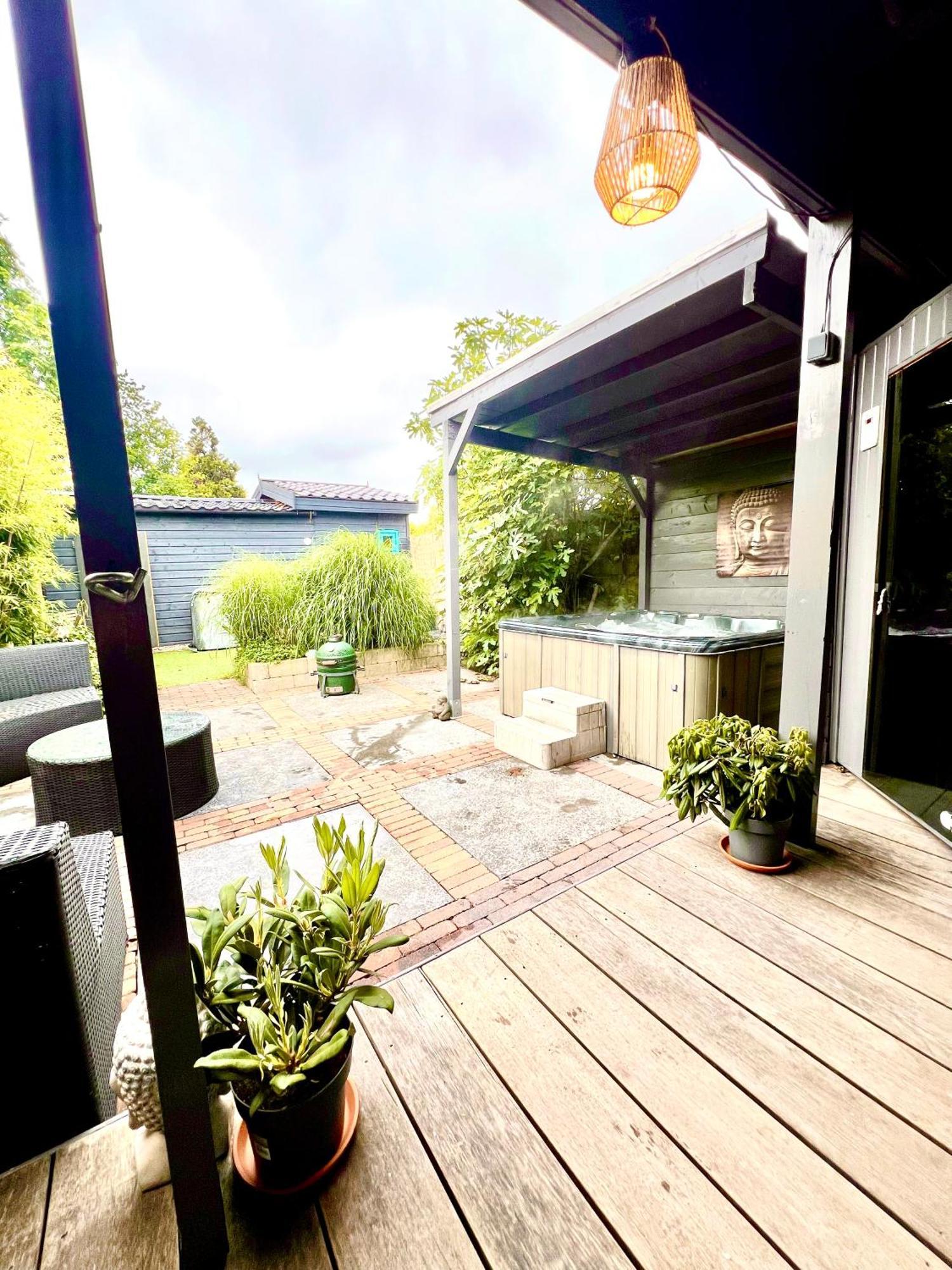 Vijfhuizen Buddha Style Family House & Jacuzzi & Sauna Near Amsterdam מראה חיצוני תמונה